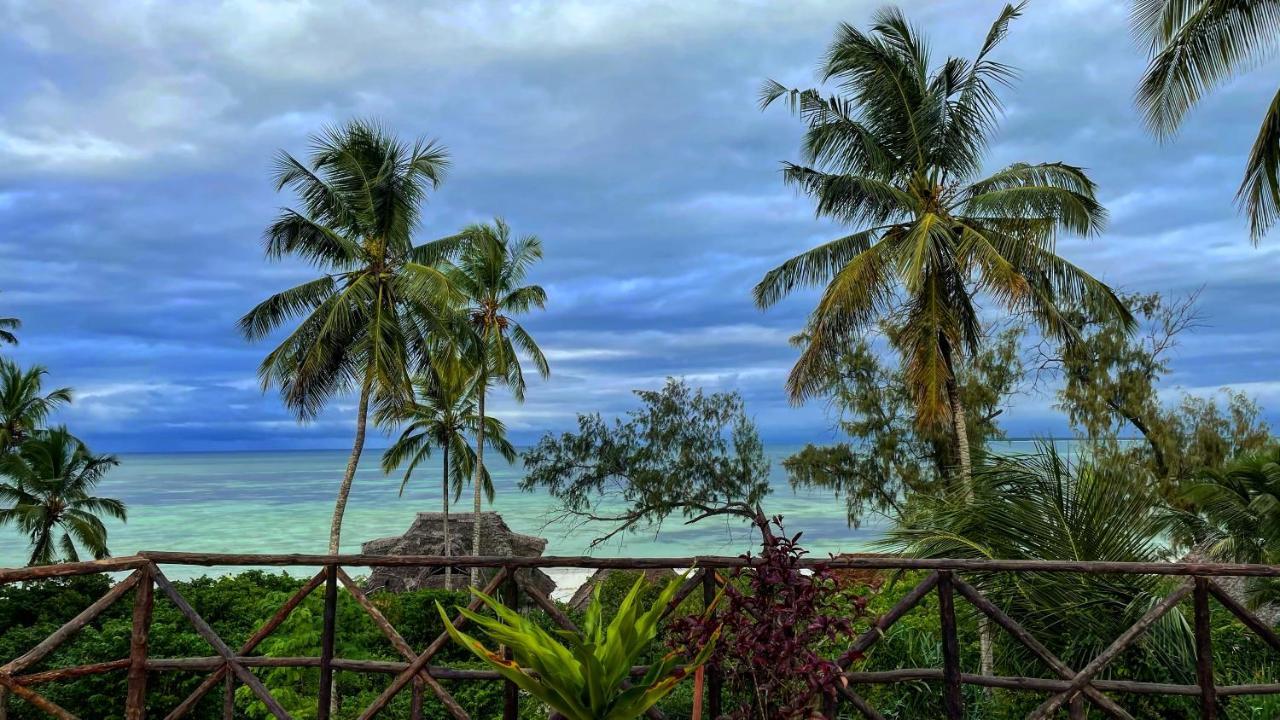 Samaki Lodge & Spa Uroa Exterior photo