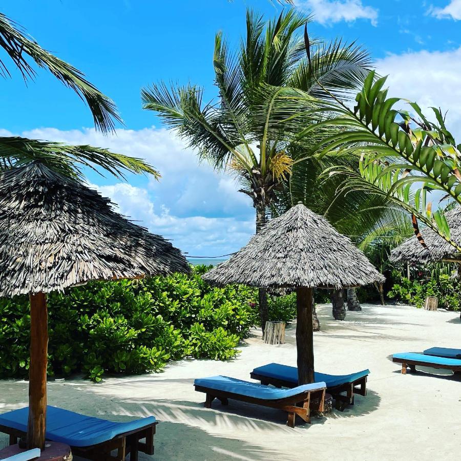 Samaki Lodge & Spa Uroa Exterior photo