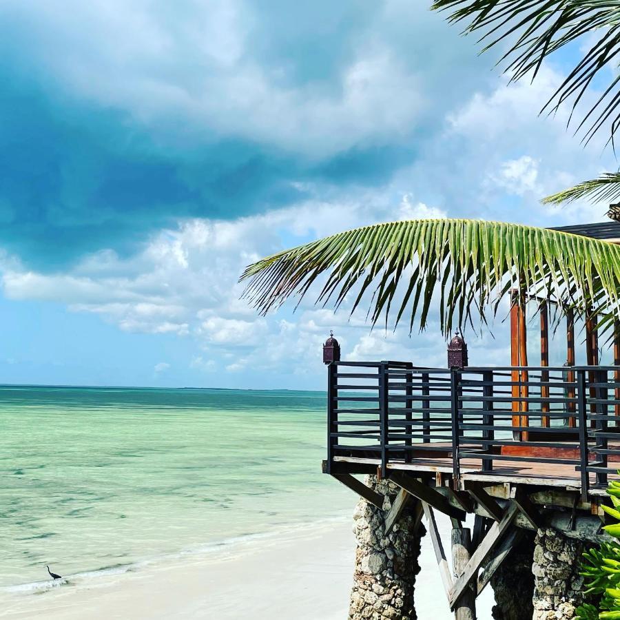 Samaki Lodge & Spa Uroa Exterior photo